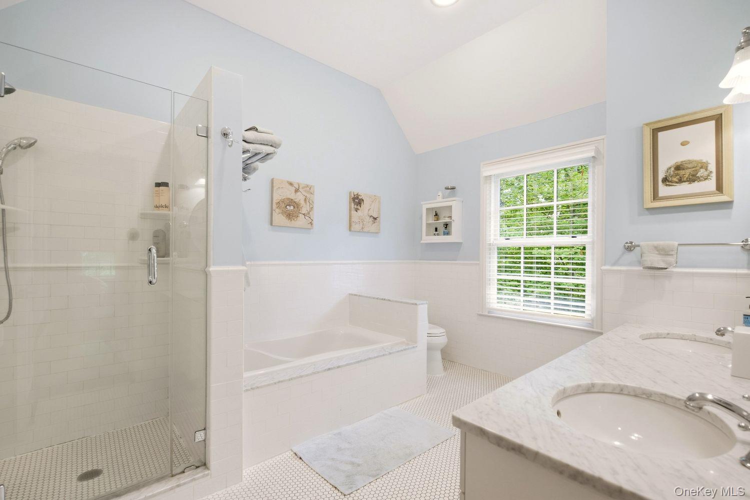 8 Fiddlers Green Drive Property Photo 21