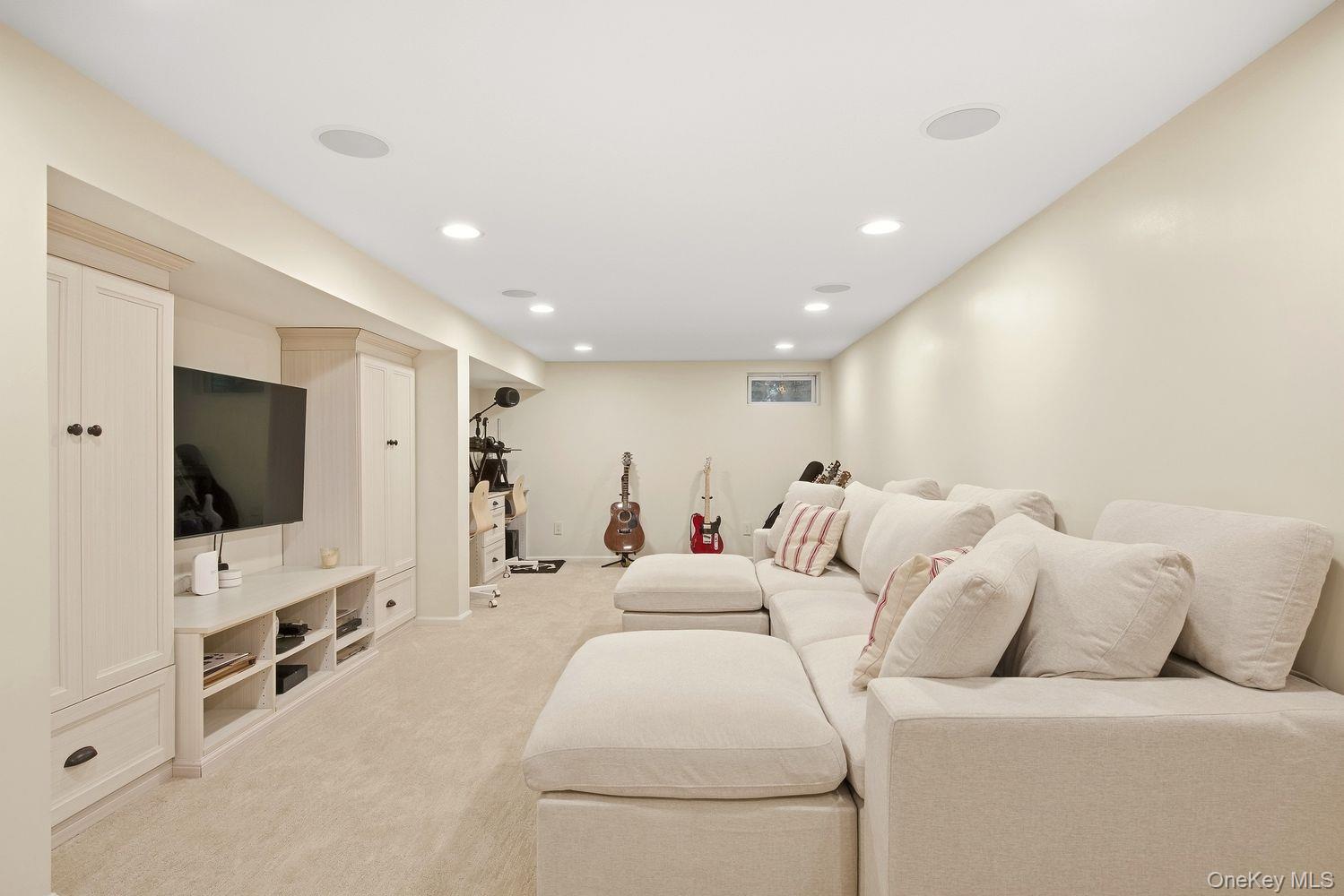 8 Fiddlers Green Drive Property Photo 22