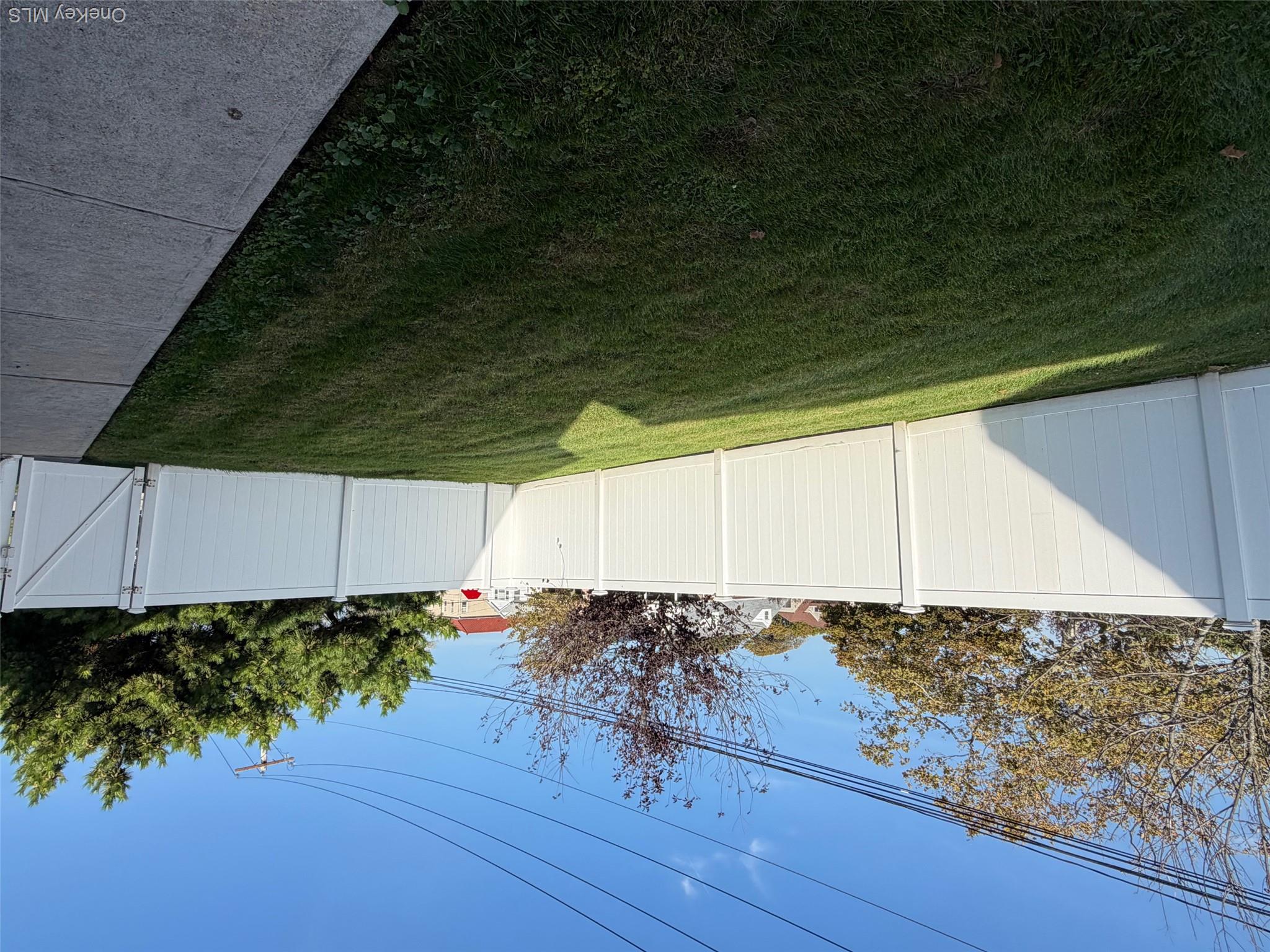 400 E Beech Main Property Photo 23