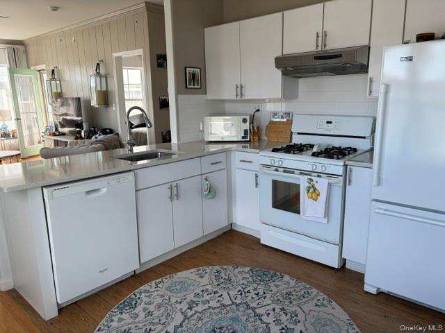 140 Compass Place Property Photo 15