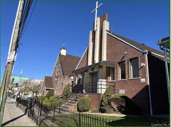 103-10 104 Street Property Photo 2