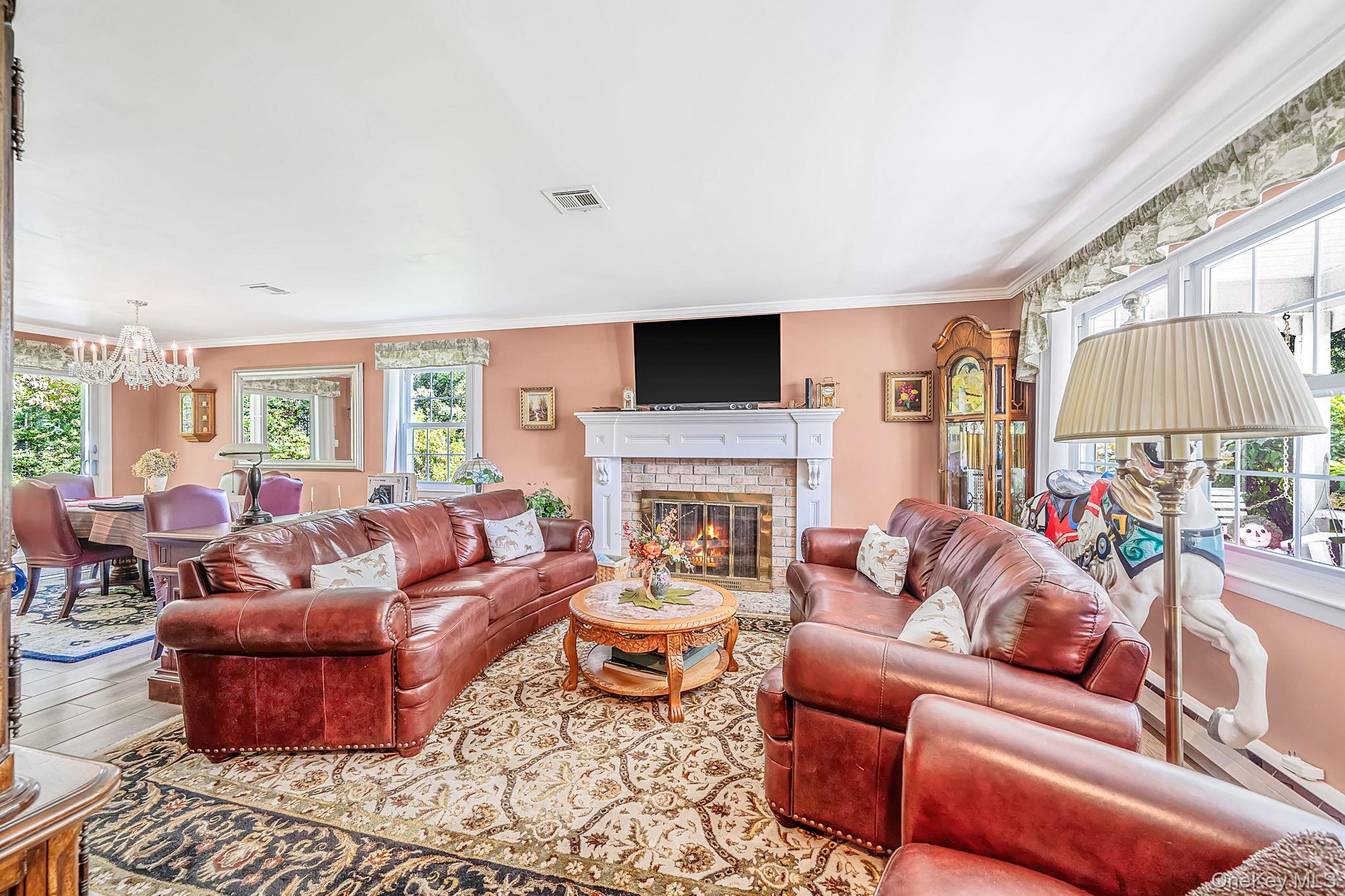 148 Laurance Lane Property Photo 6