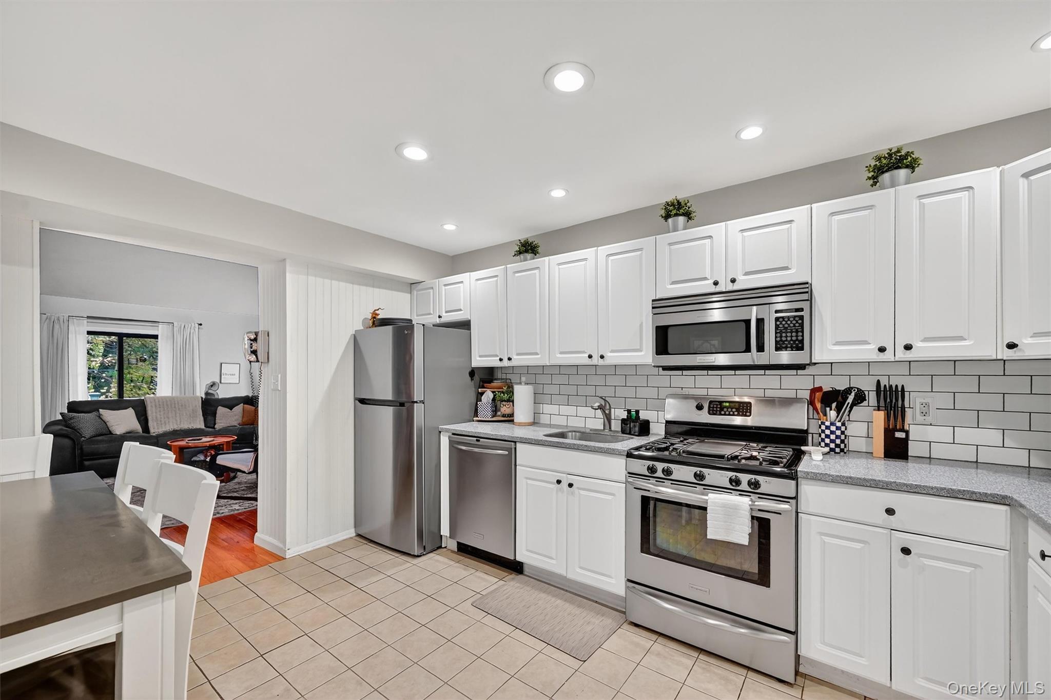 41 Berwynn Road 2d Property Photo 10