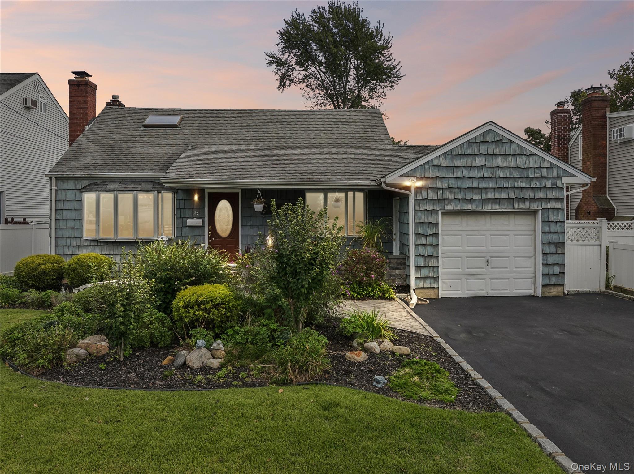 143 Deer Lake Drive Property Photo 1