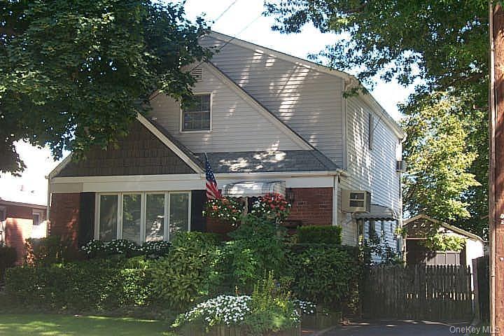 24 Fieldston Street Property Photo 1