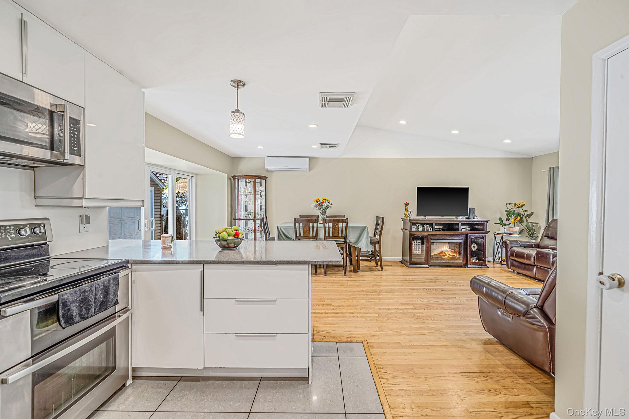 31 Lynwood Drive Property Photo 4