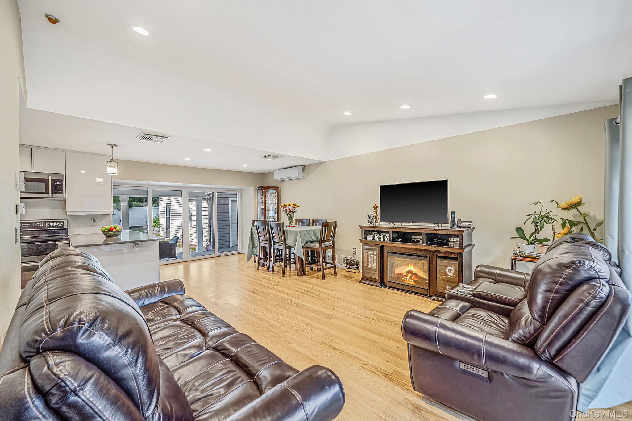31 Lynwood Drive Property Photo 6