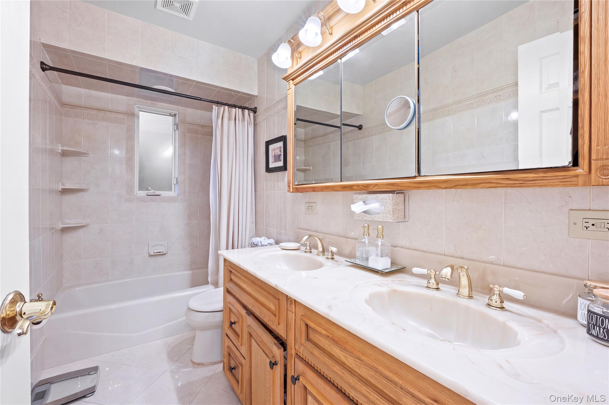 56 Kingston Avenue Property Photo 14