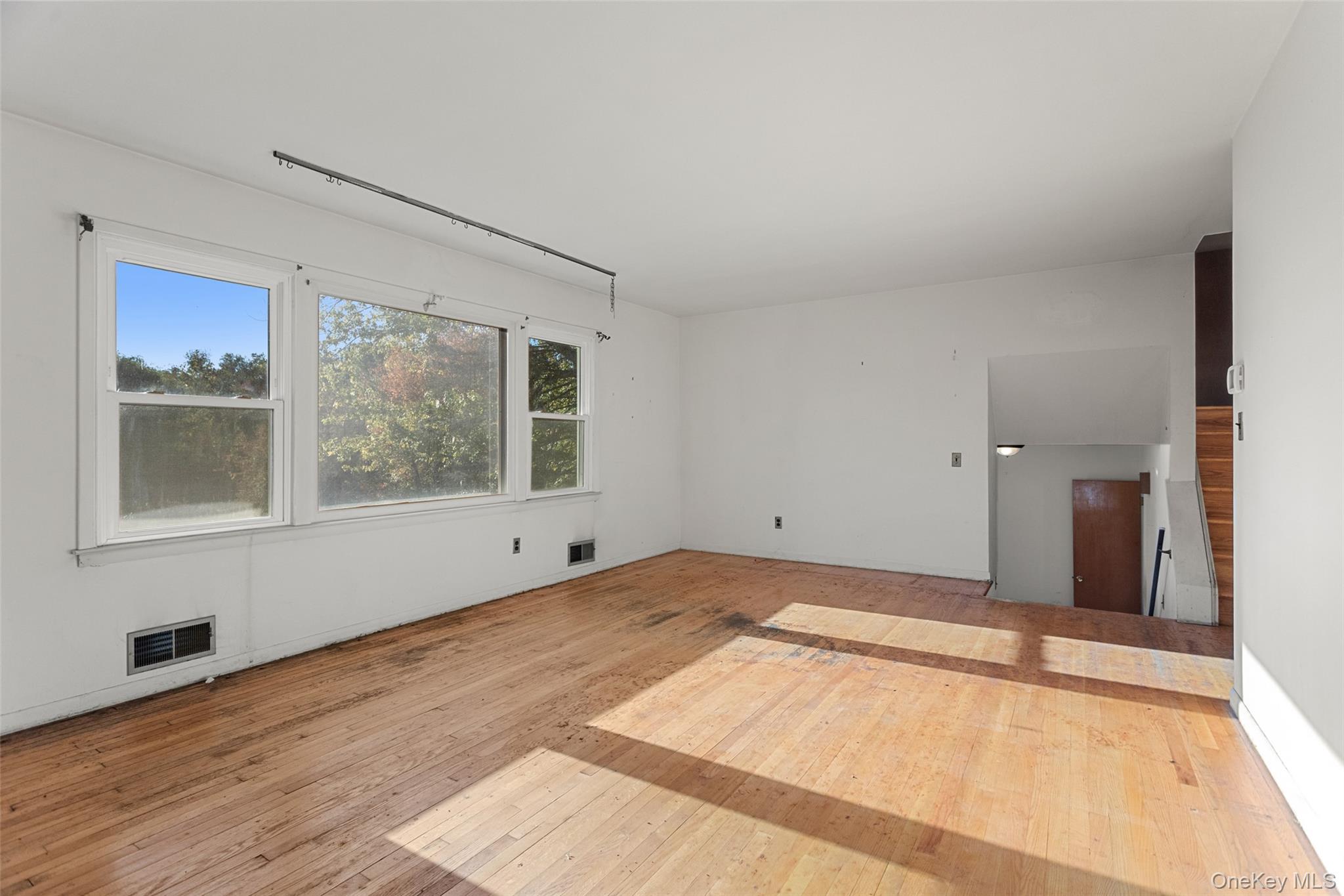 180 Bradford Avenue Property Photo 10