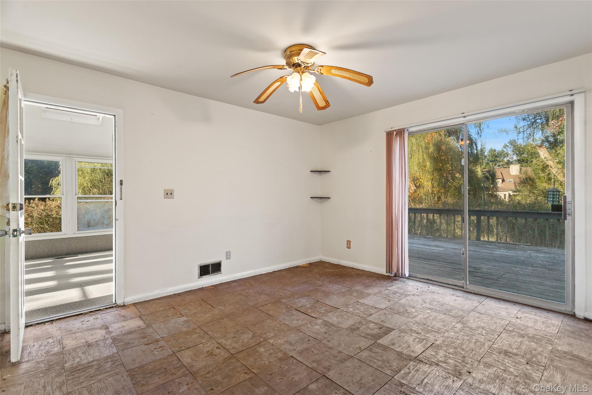180 Bradford Avenue Property Photo 23