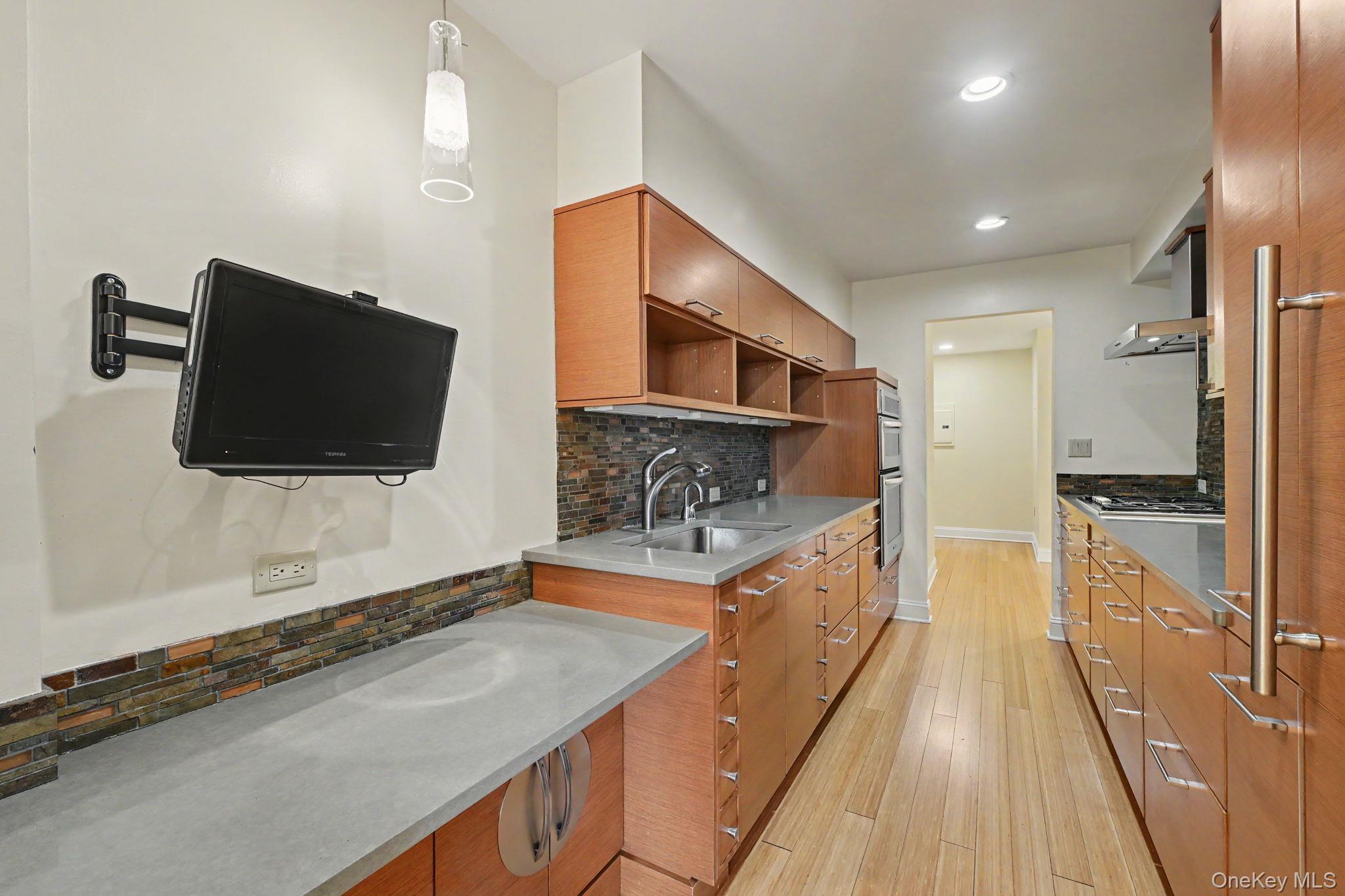 720 Milton Road N4e Property Photo 3