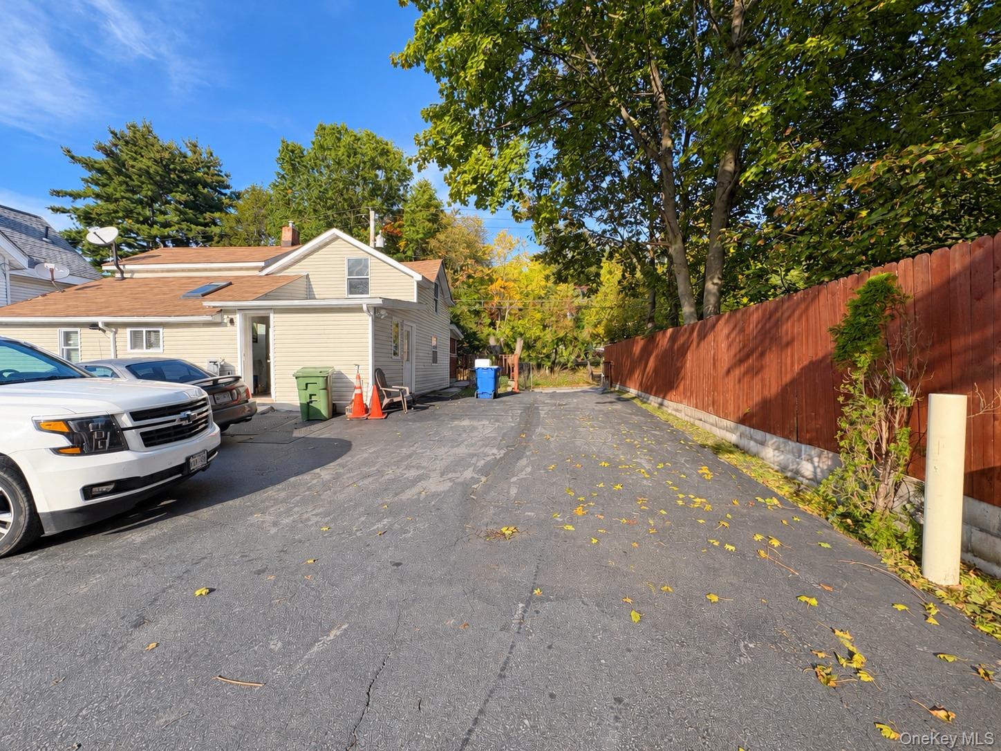 74 Genung Street Property Photo 12