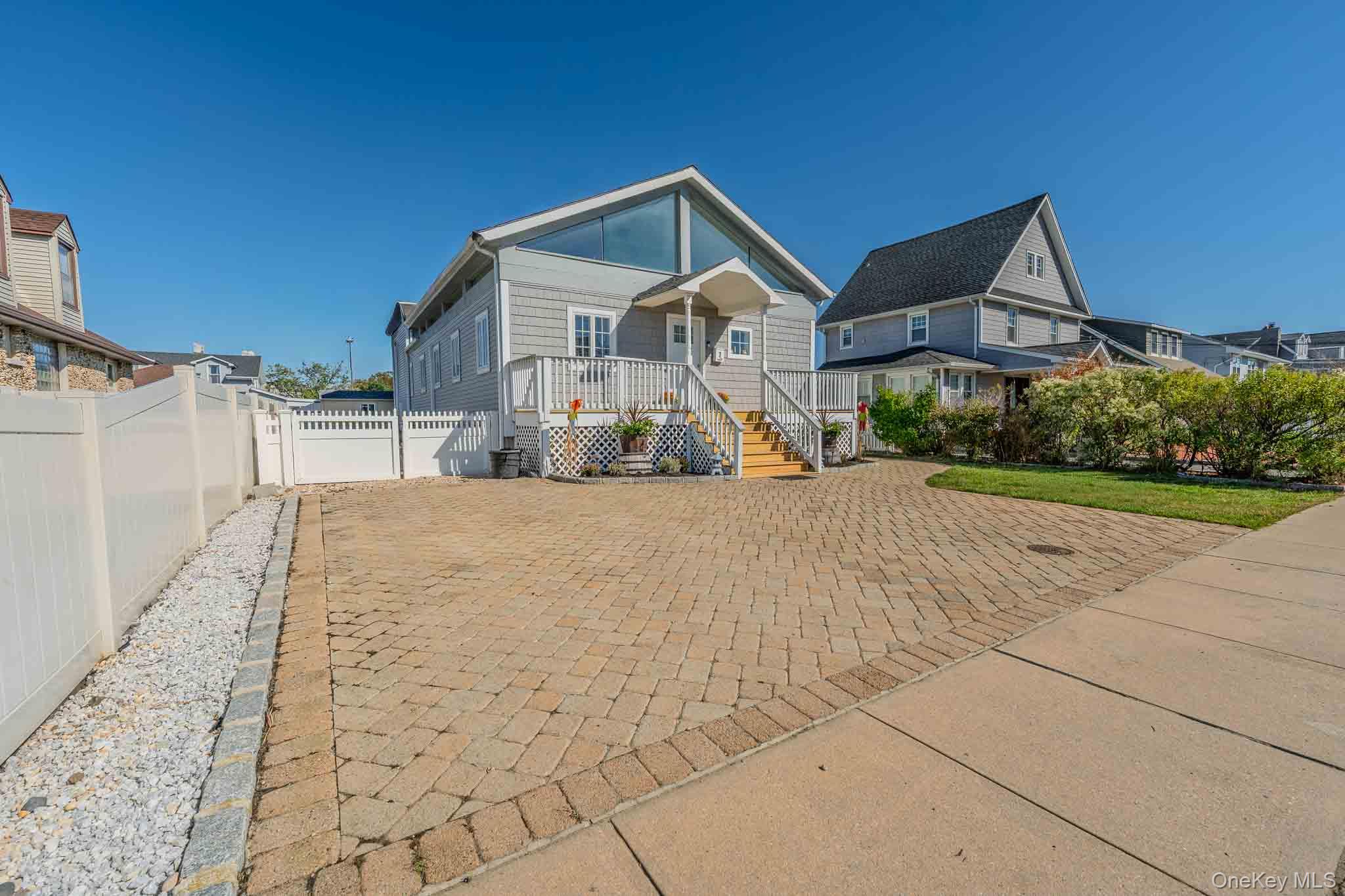 7 Meadow Lane Property Photo 1