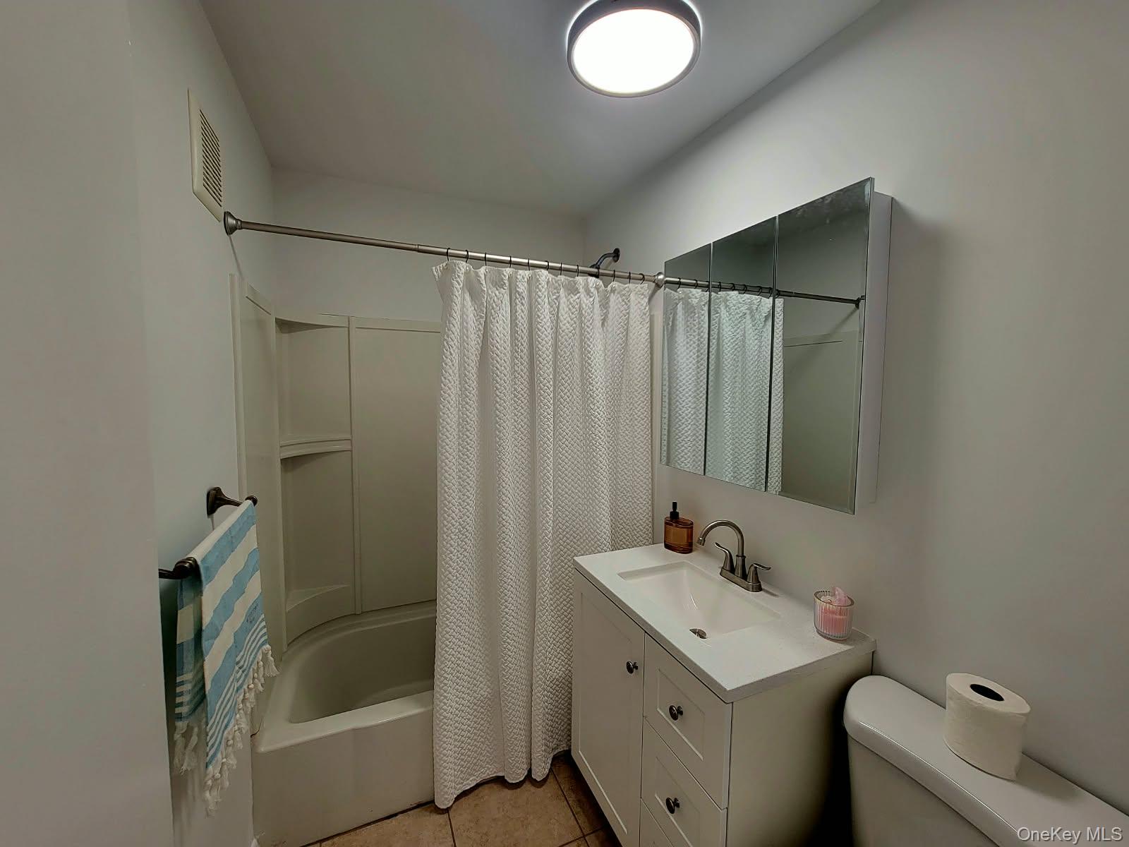 14 Granada Crescent 19 Property Photo 12