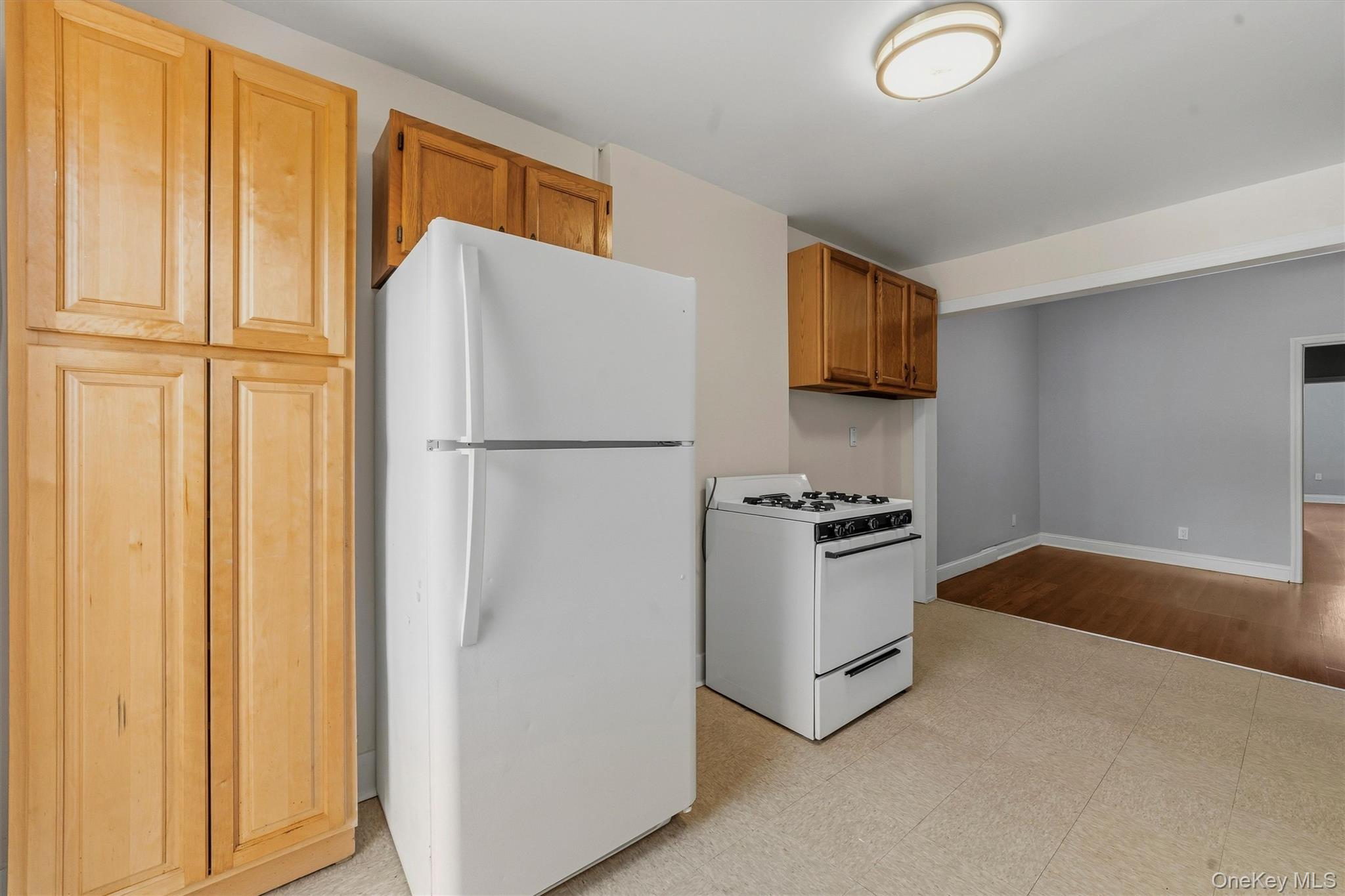 158 Willow Street 4b Property Photo 3