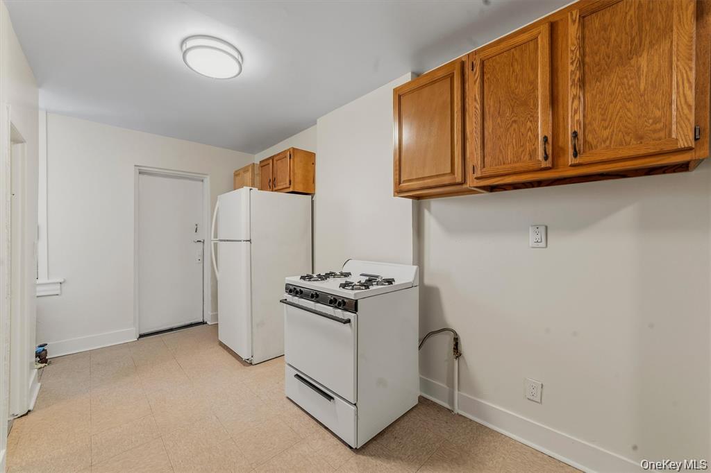 158 Willow Street 4b Property Photo 4
