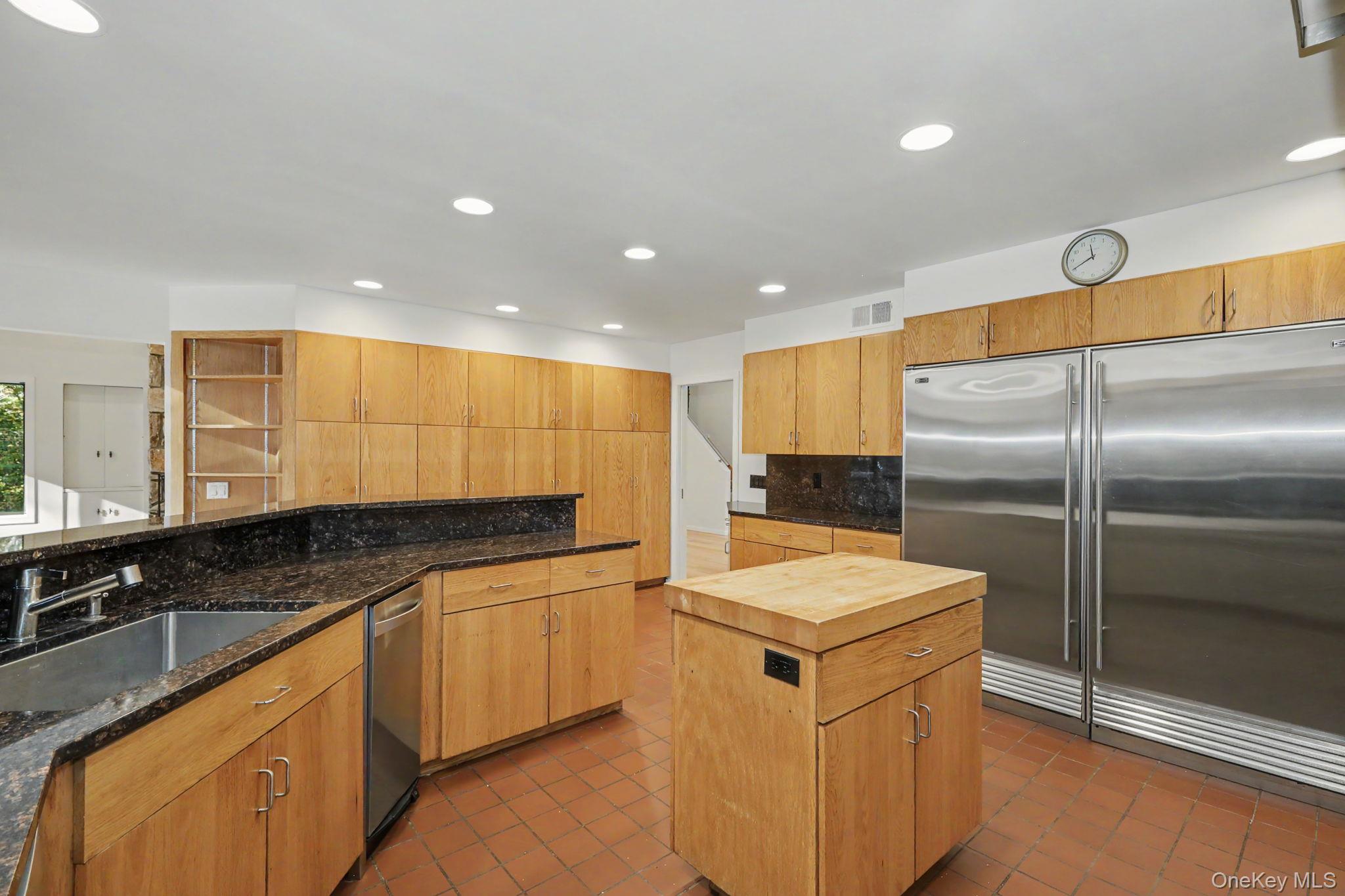 4 Stone Hollow Way Property Photo 13