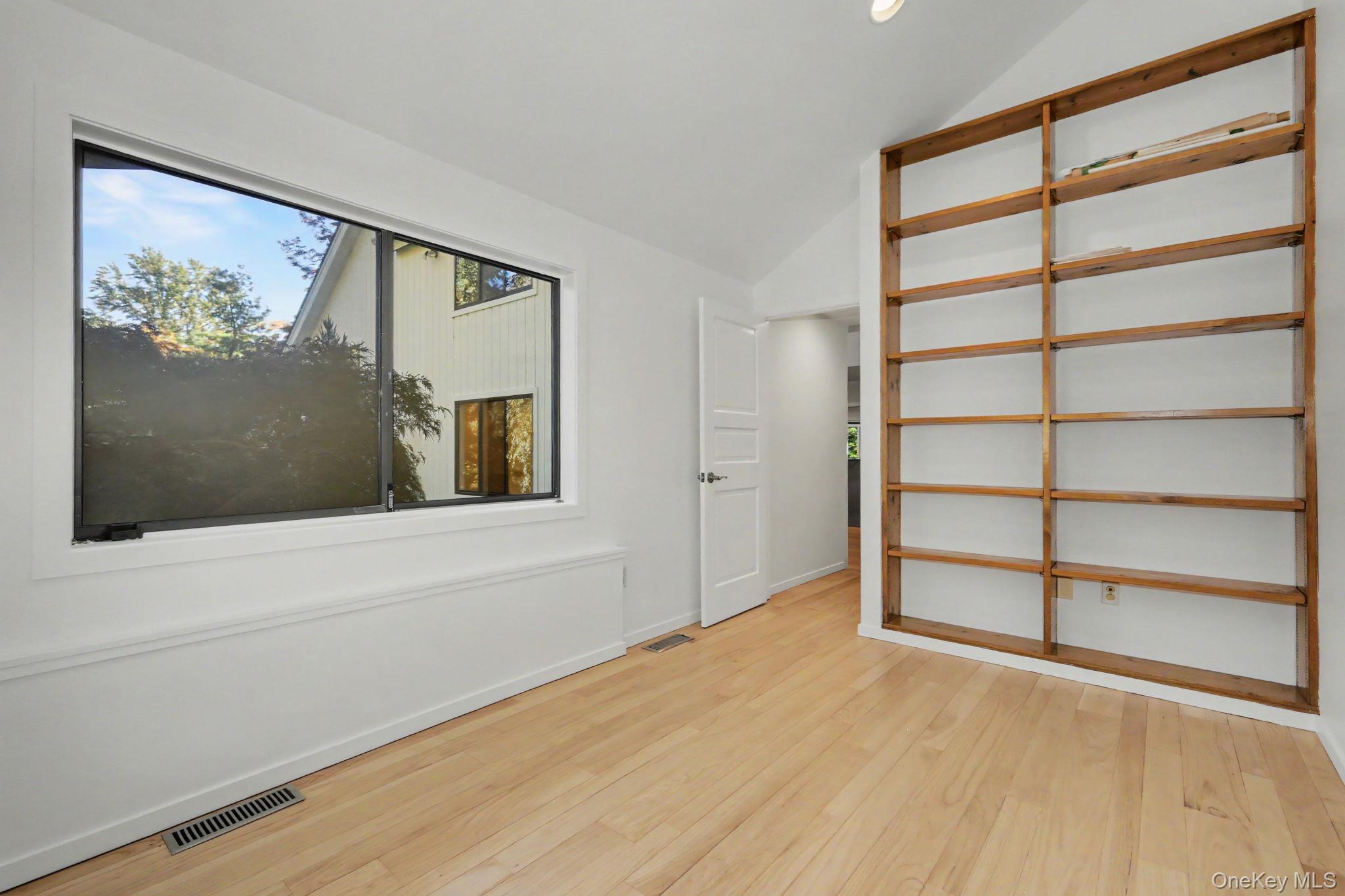 4 Stone Hollow Way Property Photo 20