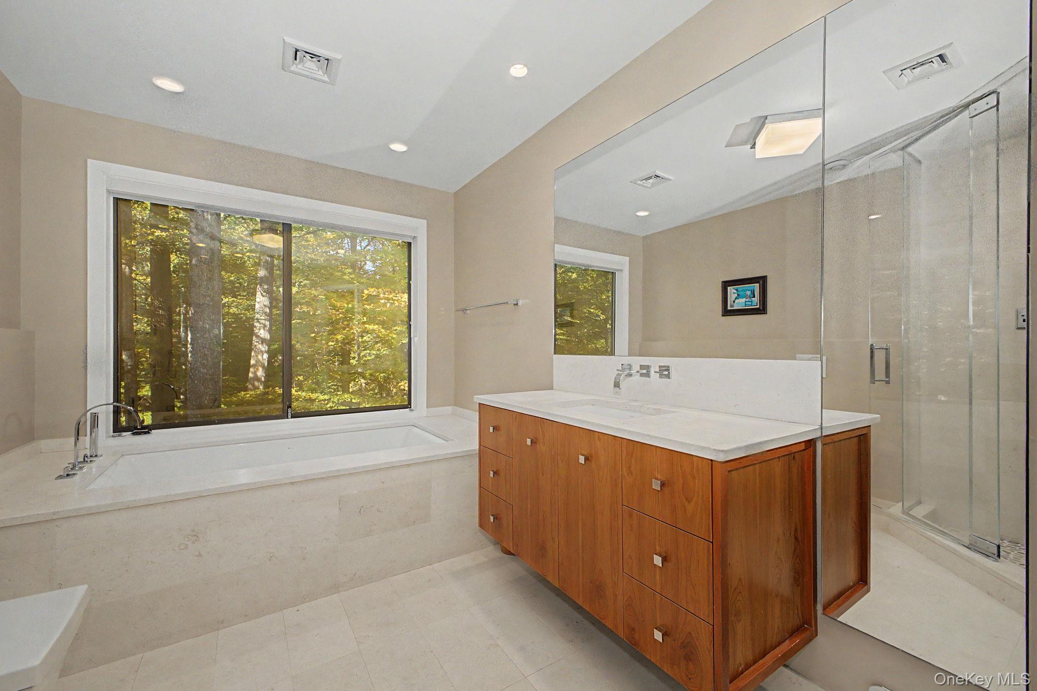 4 Stone Hollow Way Property Photo 27