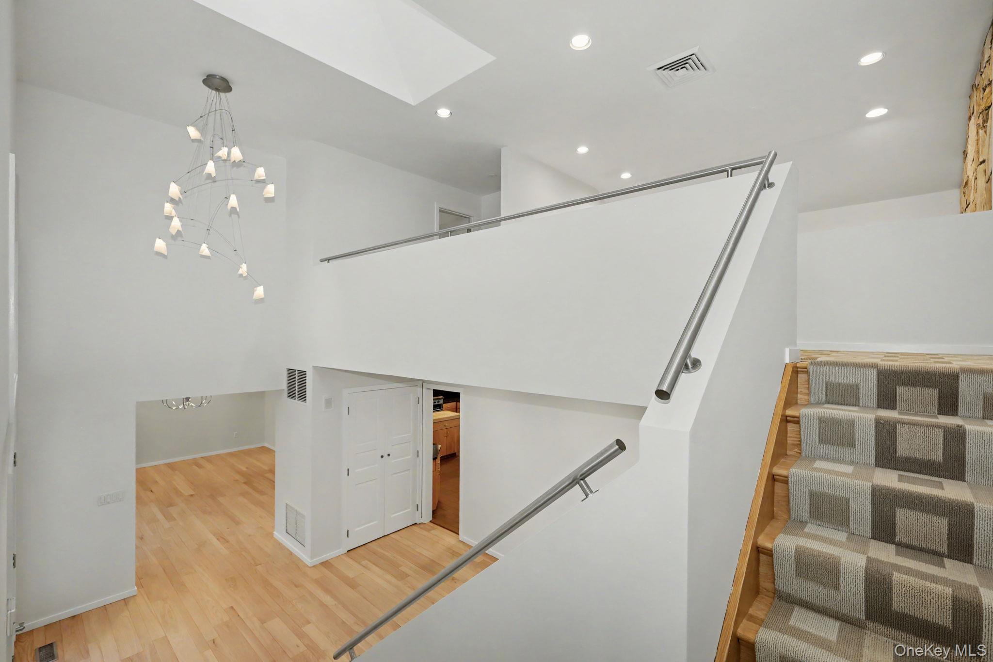 4 Stone Hollow Way Property Photo 29