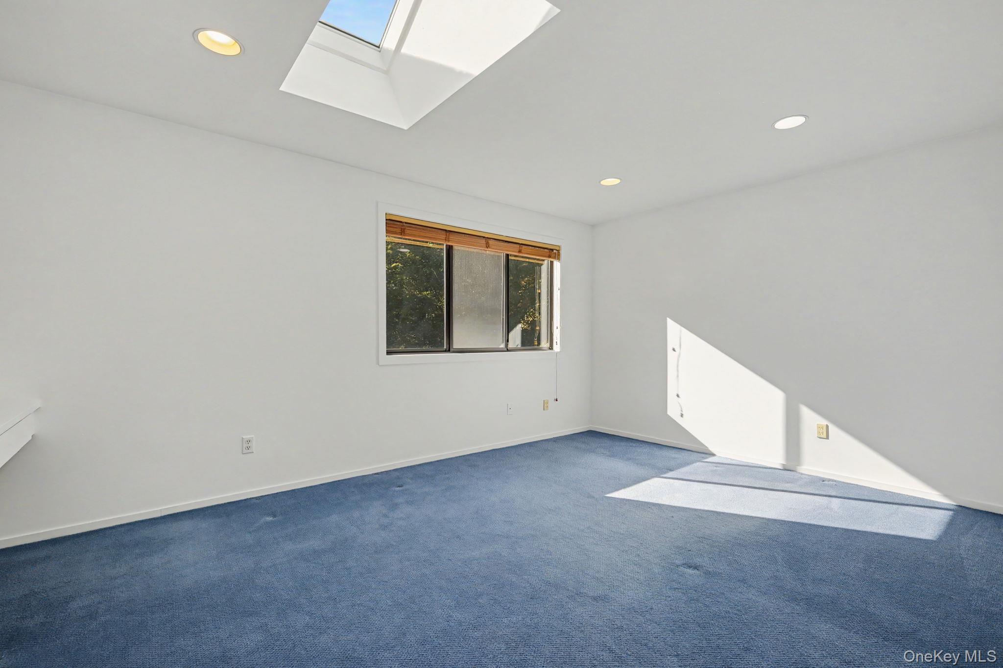 4 Stone Hollow Way Property Photo 32