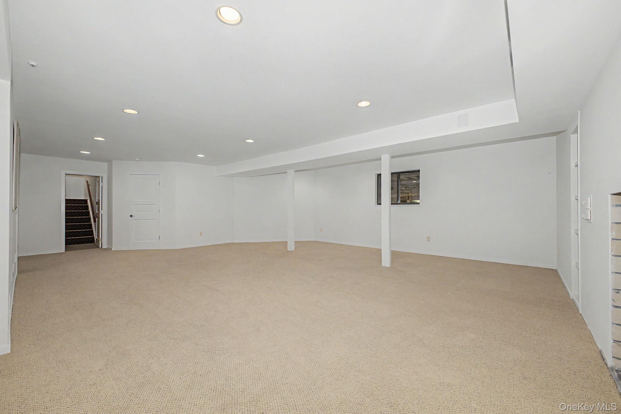4 Stone Hollow Way Property Photo 37