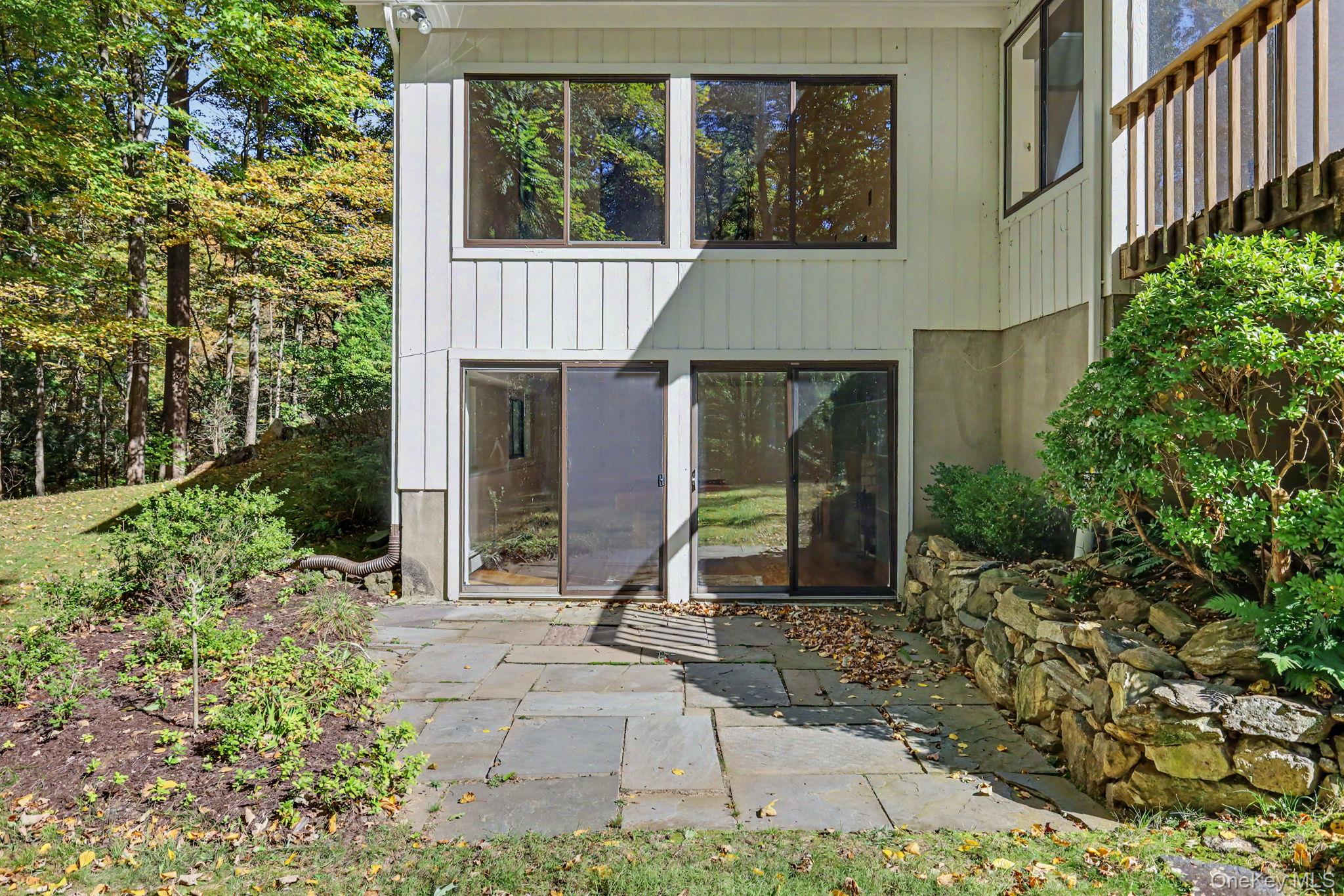 4 Stone Hollow Way Property Photo 41