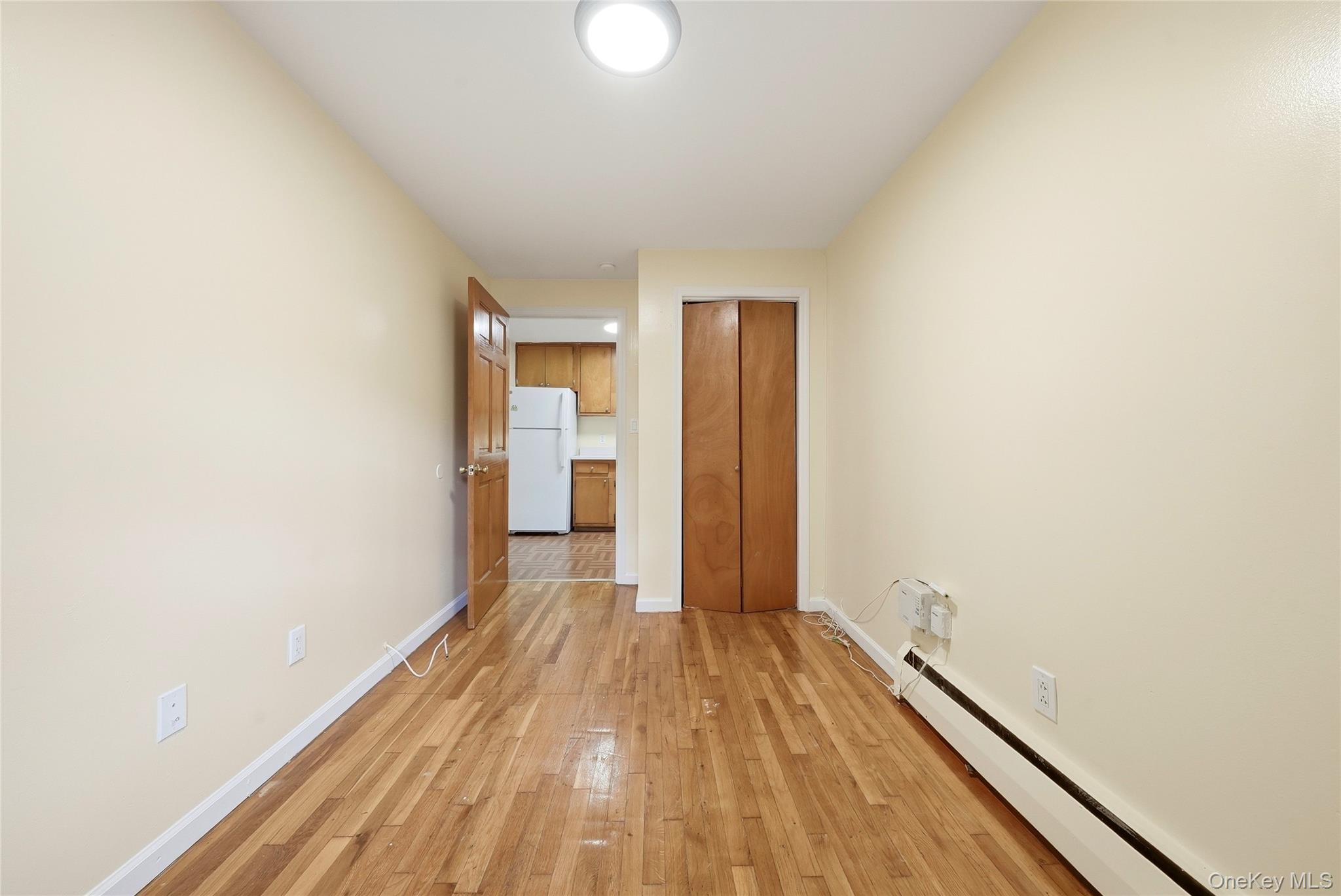 1012 E 233rd Street Property Photo 8