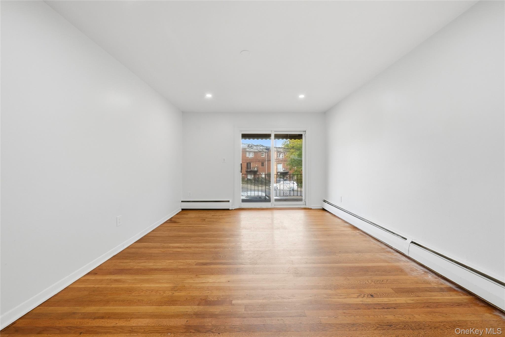1012 E 233rd Street Property Photo 13