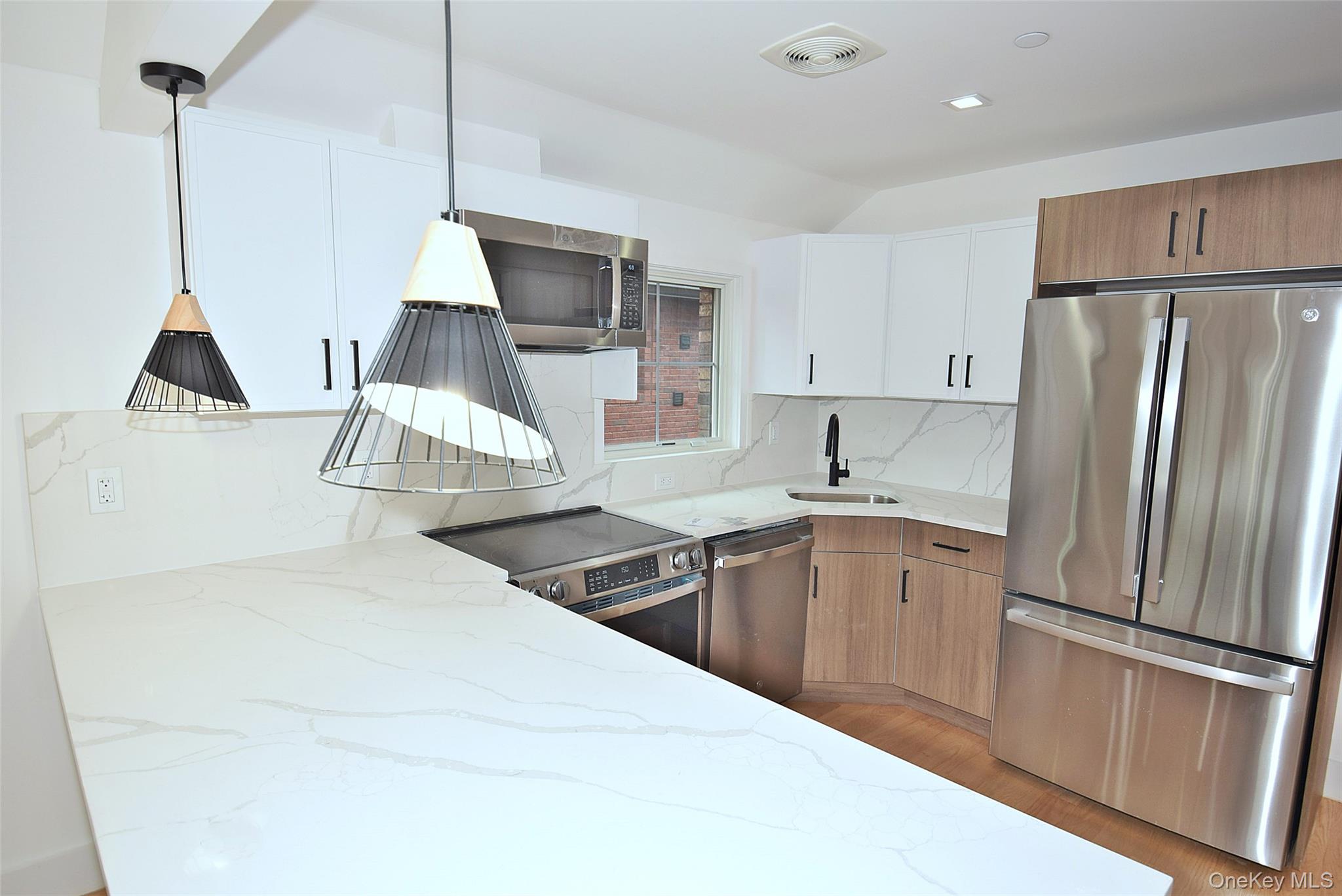 38-36 215st 2 Fl Property Photo 6