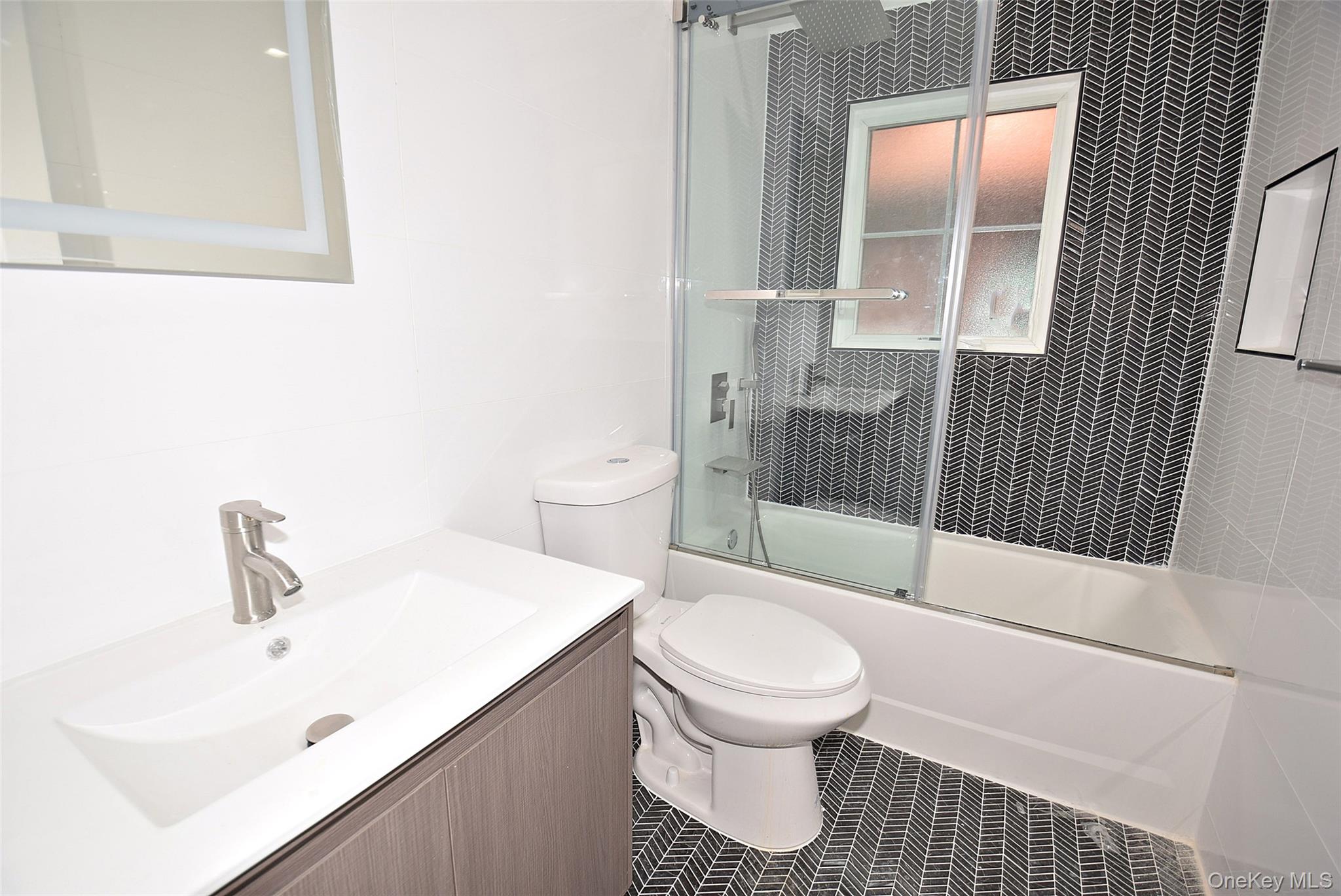 38-36 215st 2 Fl Property Photo 10
