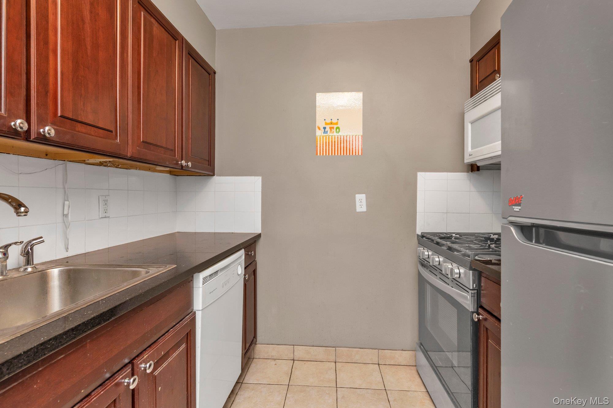 1 Birchwood Court 3b Property Photo 6