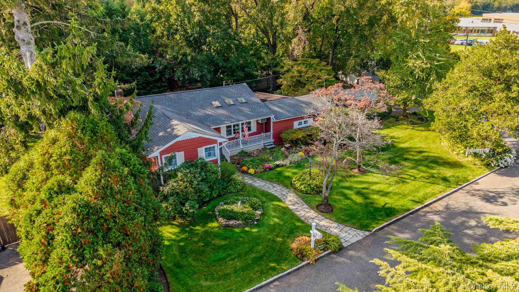 2 Charles Avenue Property Photo 23