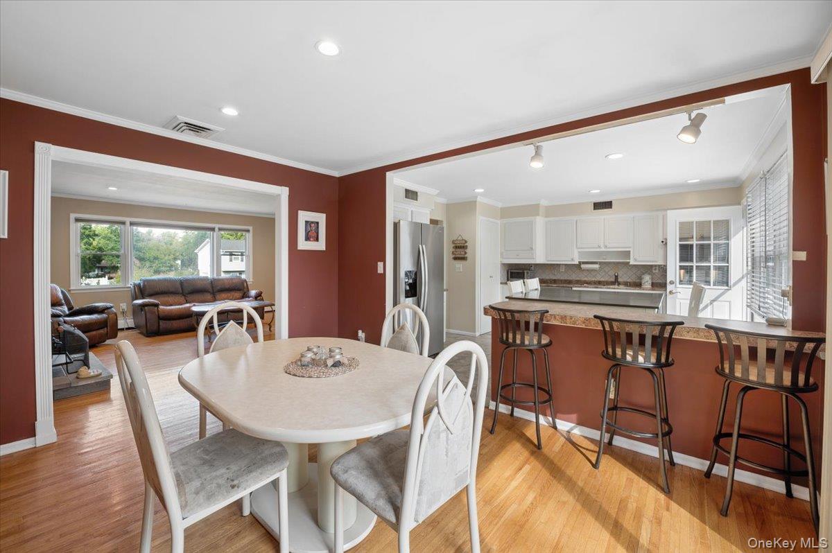 5 Cottonwood Court Property Photo 4