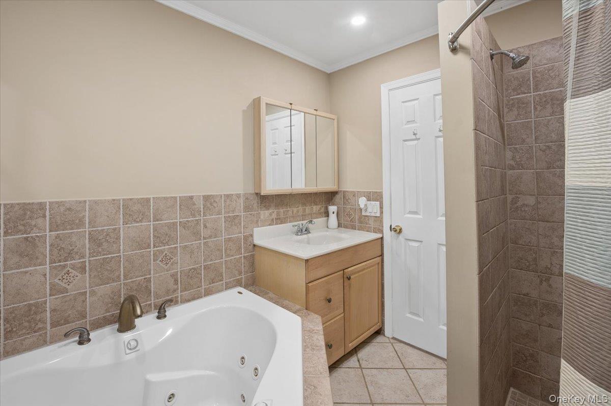 5 Cottonwood Court Property Photo 11