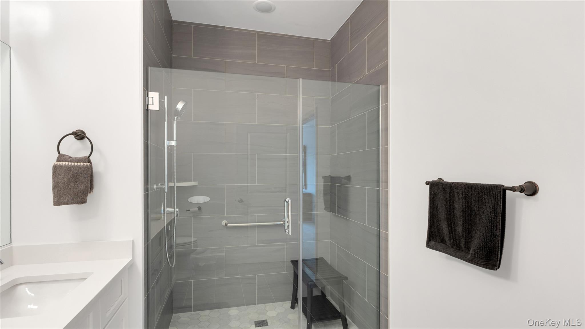 272 Silver Timber Drive Property Photo 17