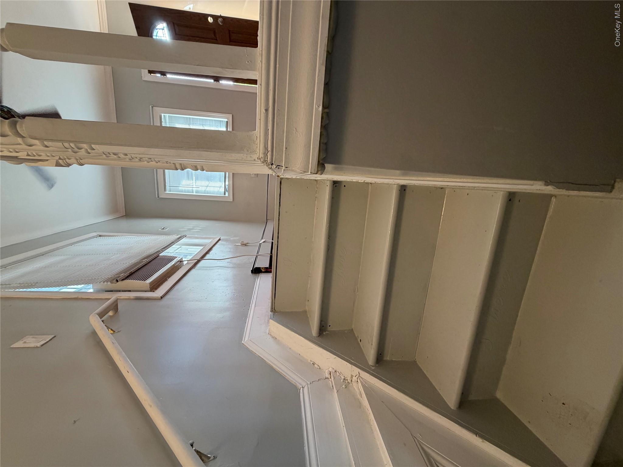 5 Matthews Place Property Photo 18