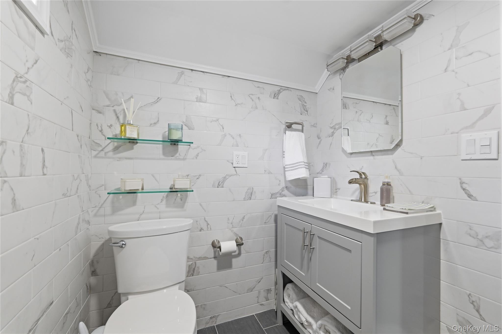 6483 83rd Place Property Photo 27