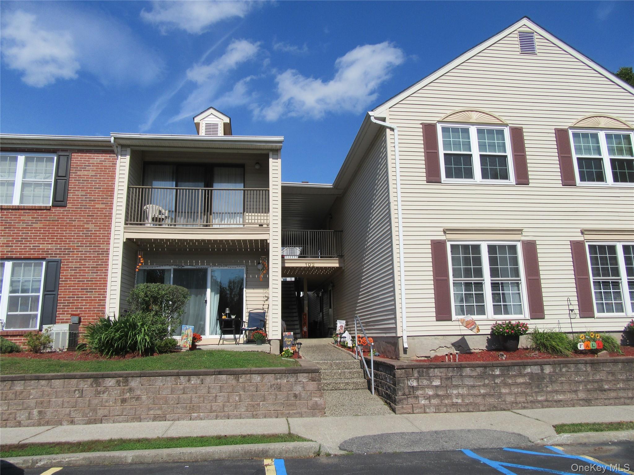102 Cartwheel Court 22 Property Photo 1
