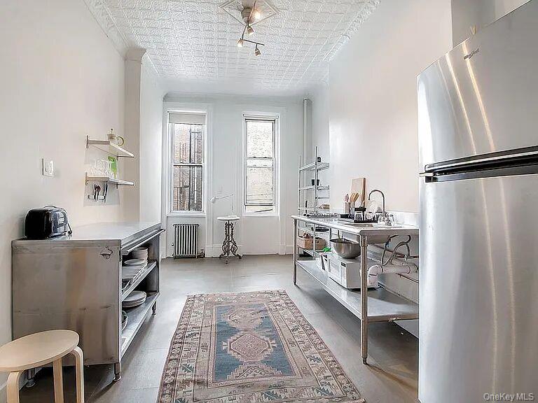 181 Irving Avenue Property Photo 12