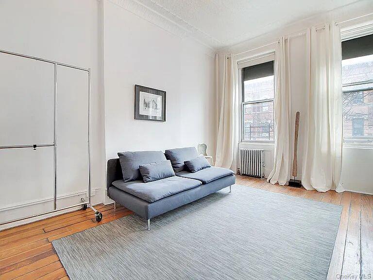 181 Irving Avenue Property Photo 17