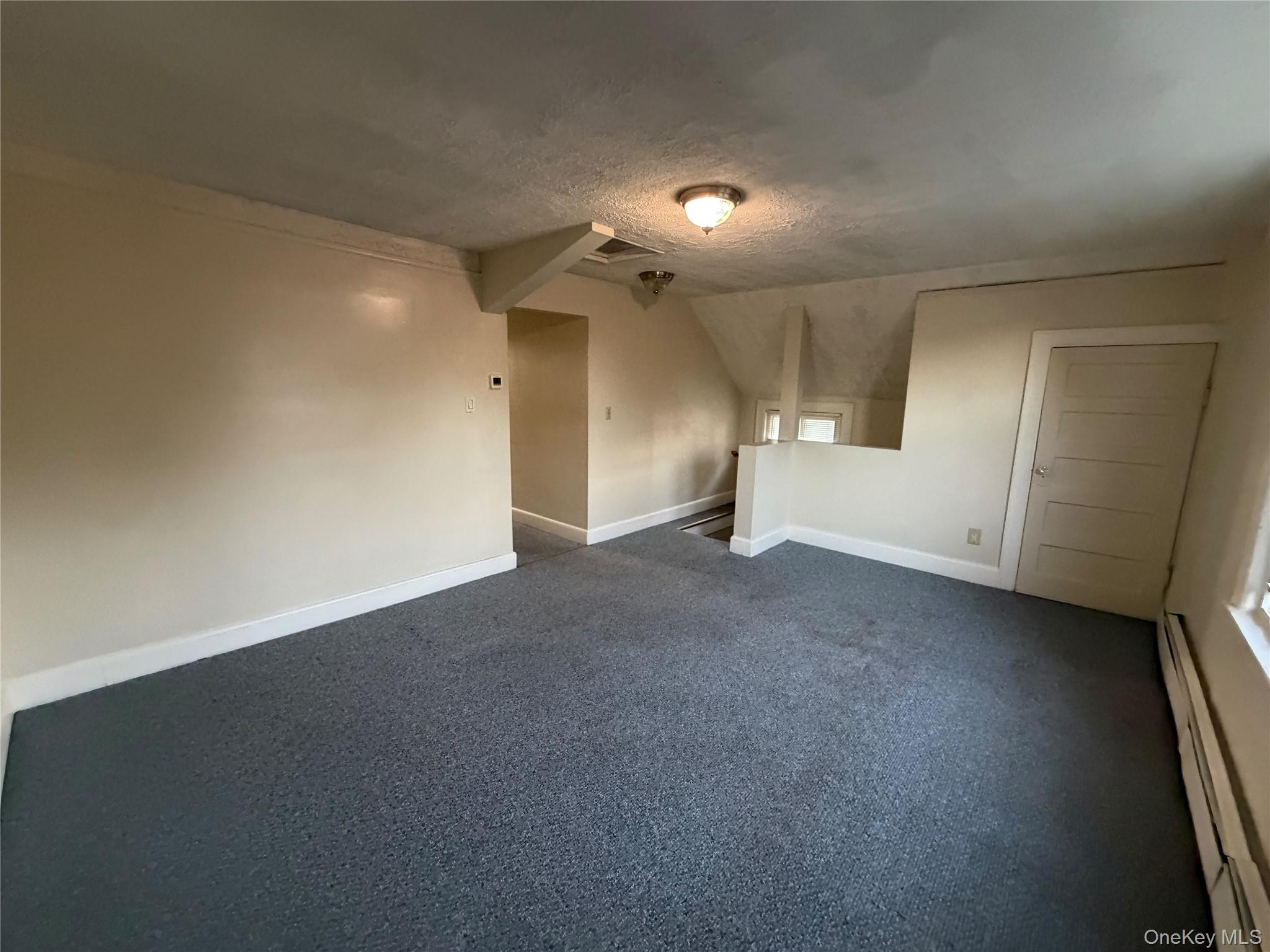 1058438 Property Photo 3
