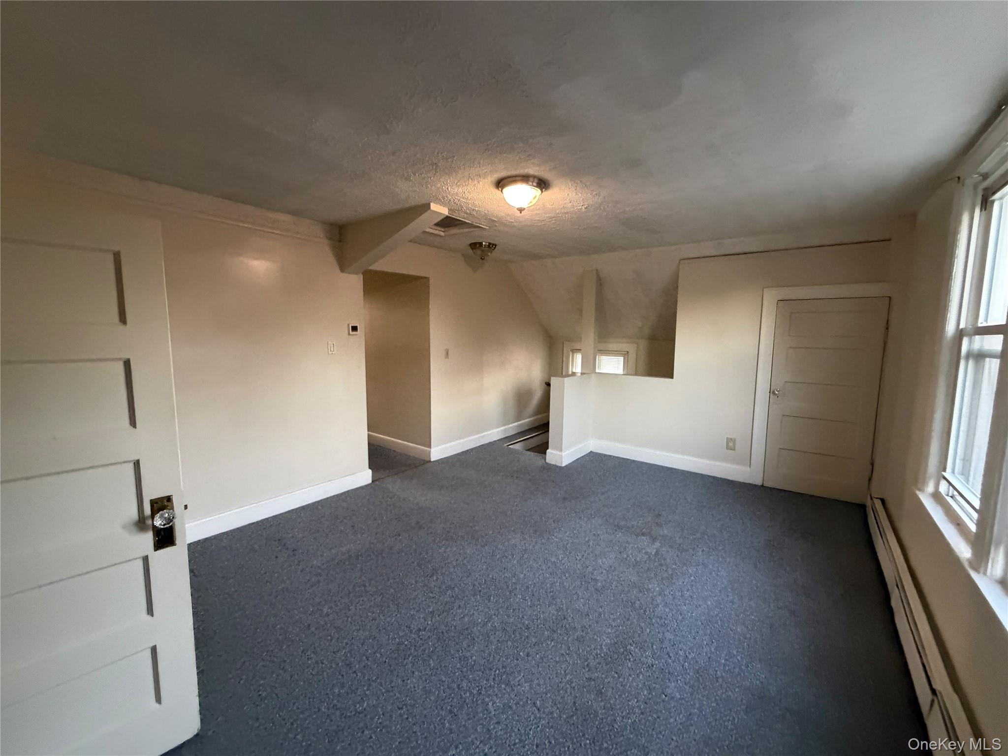 1058438 Property Photo 4