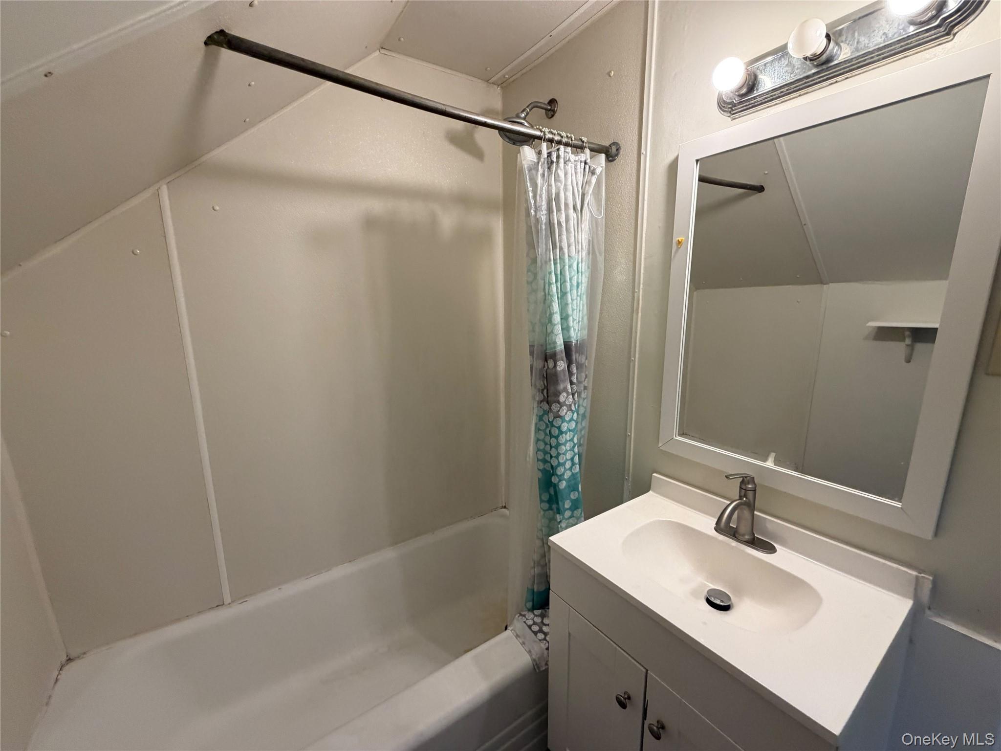 1058438 Property Photo 13