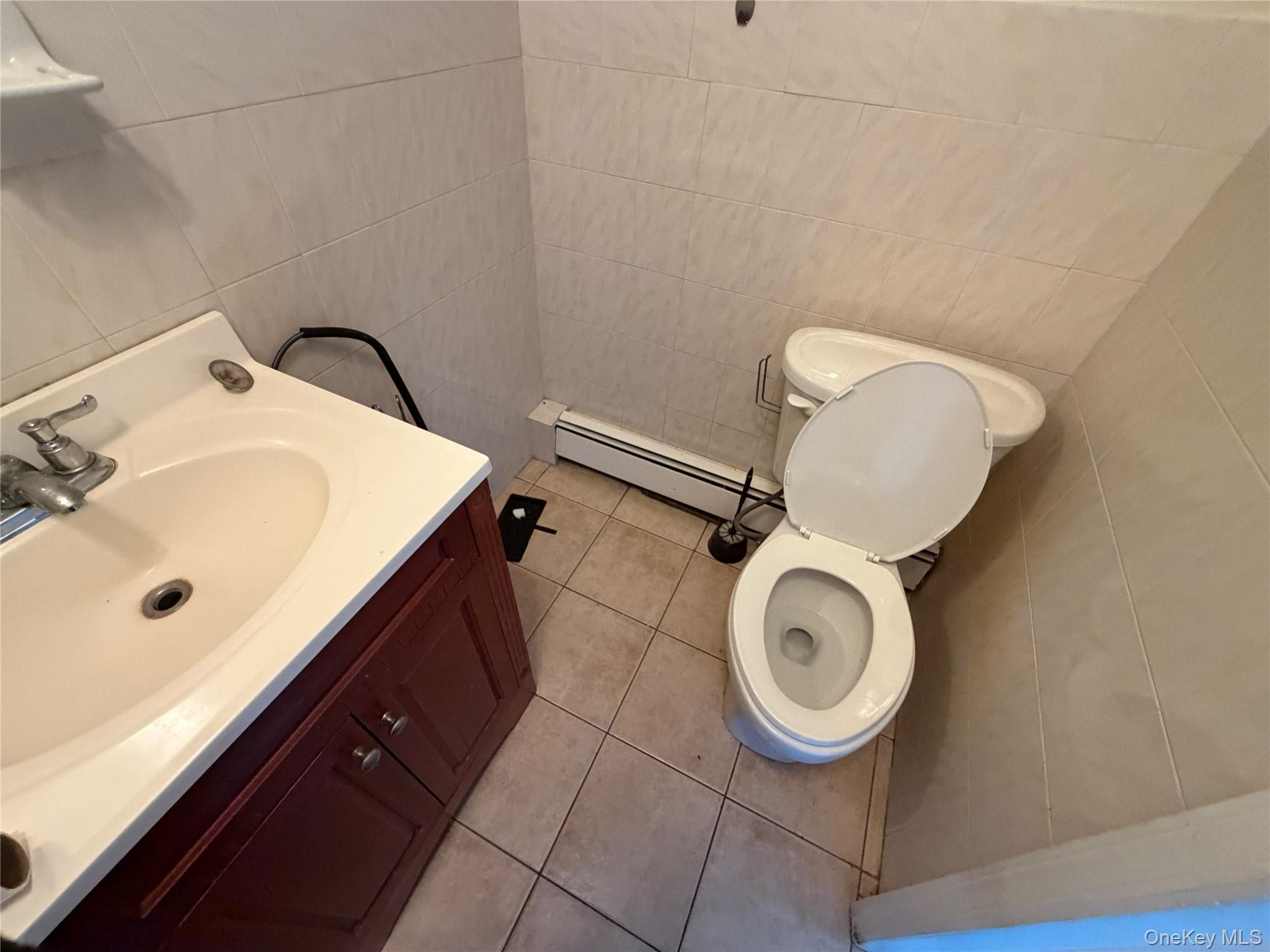 1058438 Property Photo 24