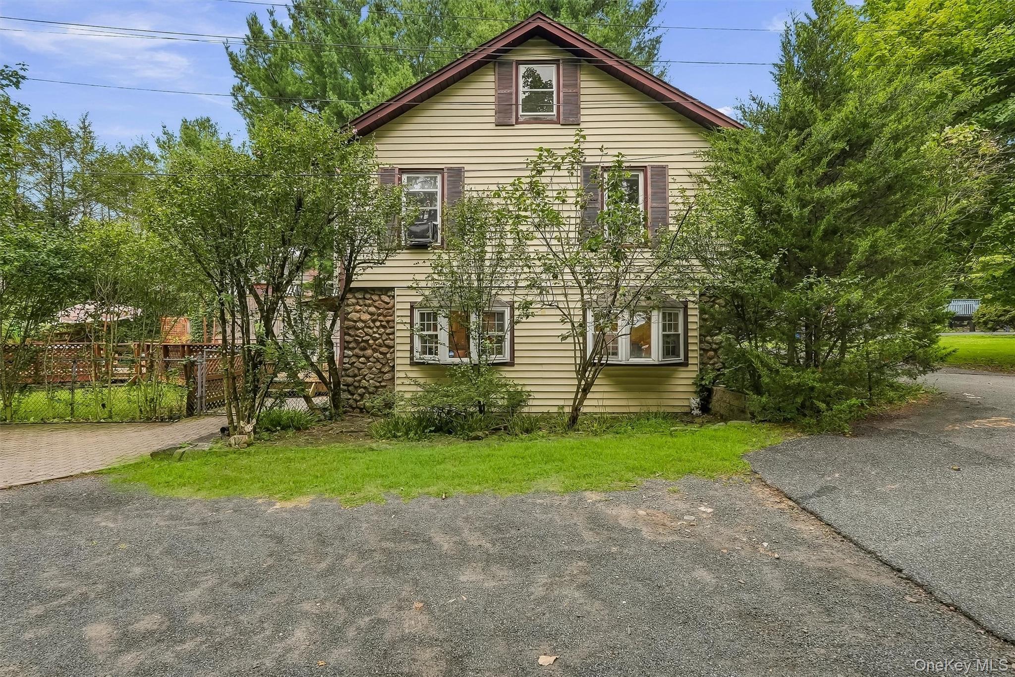 164 Woodland Avenue Property Photo 1