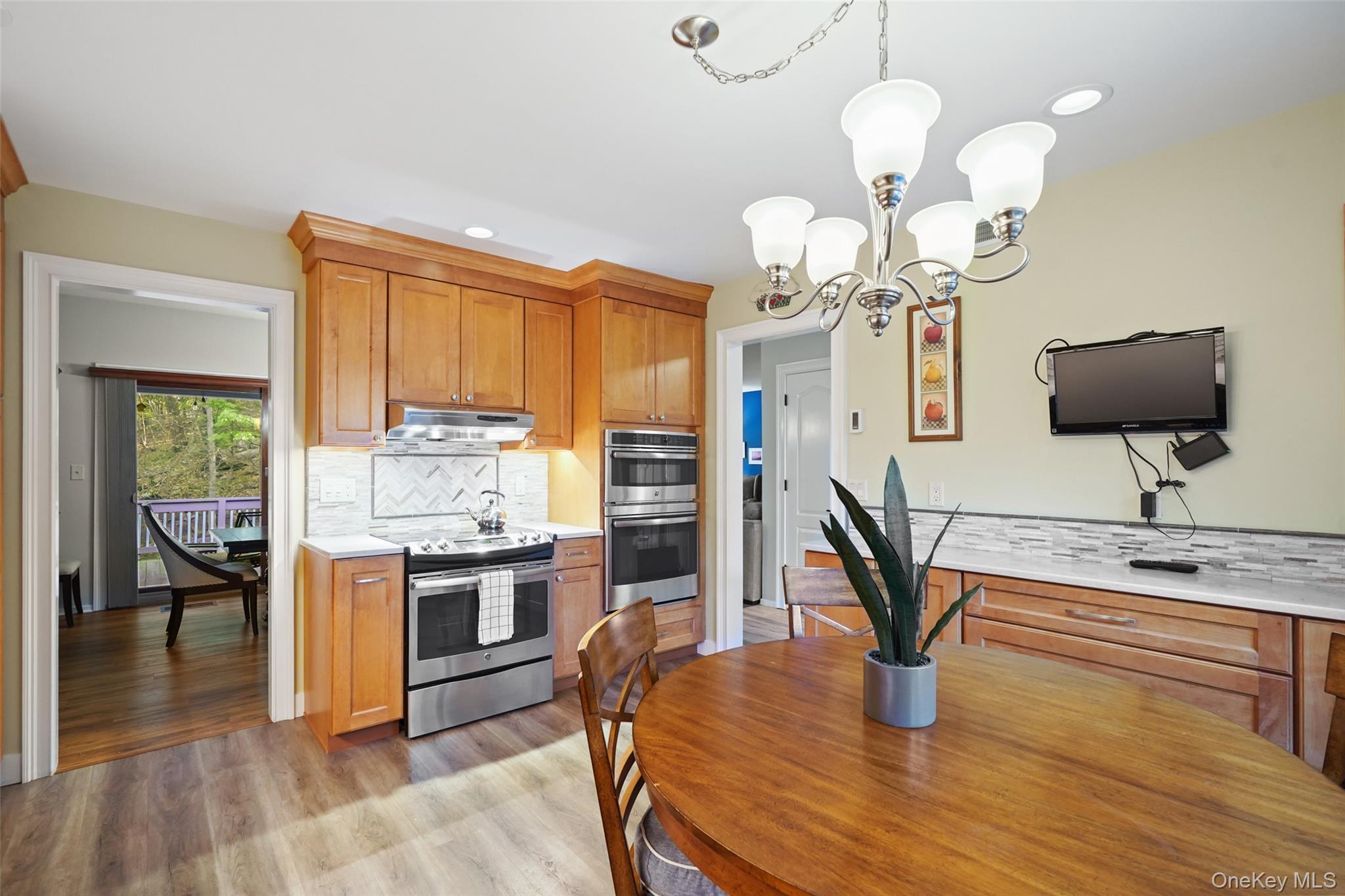 350 Heritage Hills Drive C Property Photo 8