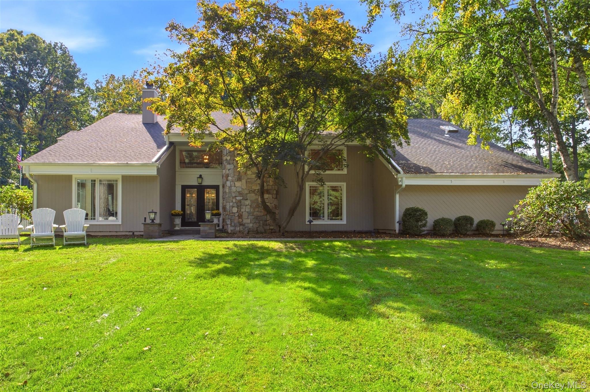 2 White Cap Court Property Photo 1