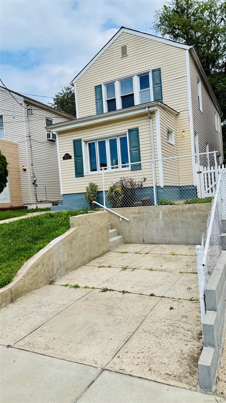 10327 219th Street Property Photo 2