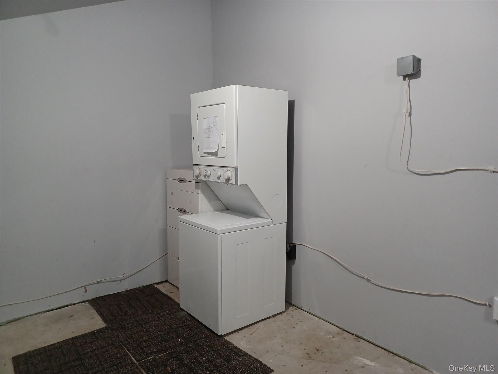 104 Moriches Drive Property Photo 16
